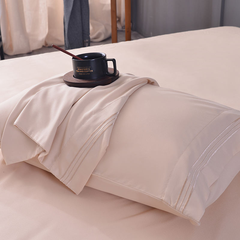 Champagne Dubbel Satin Lakan Set